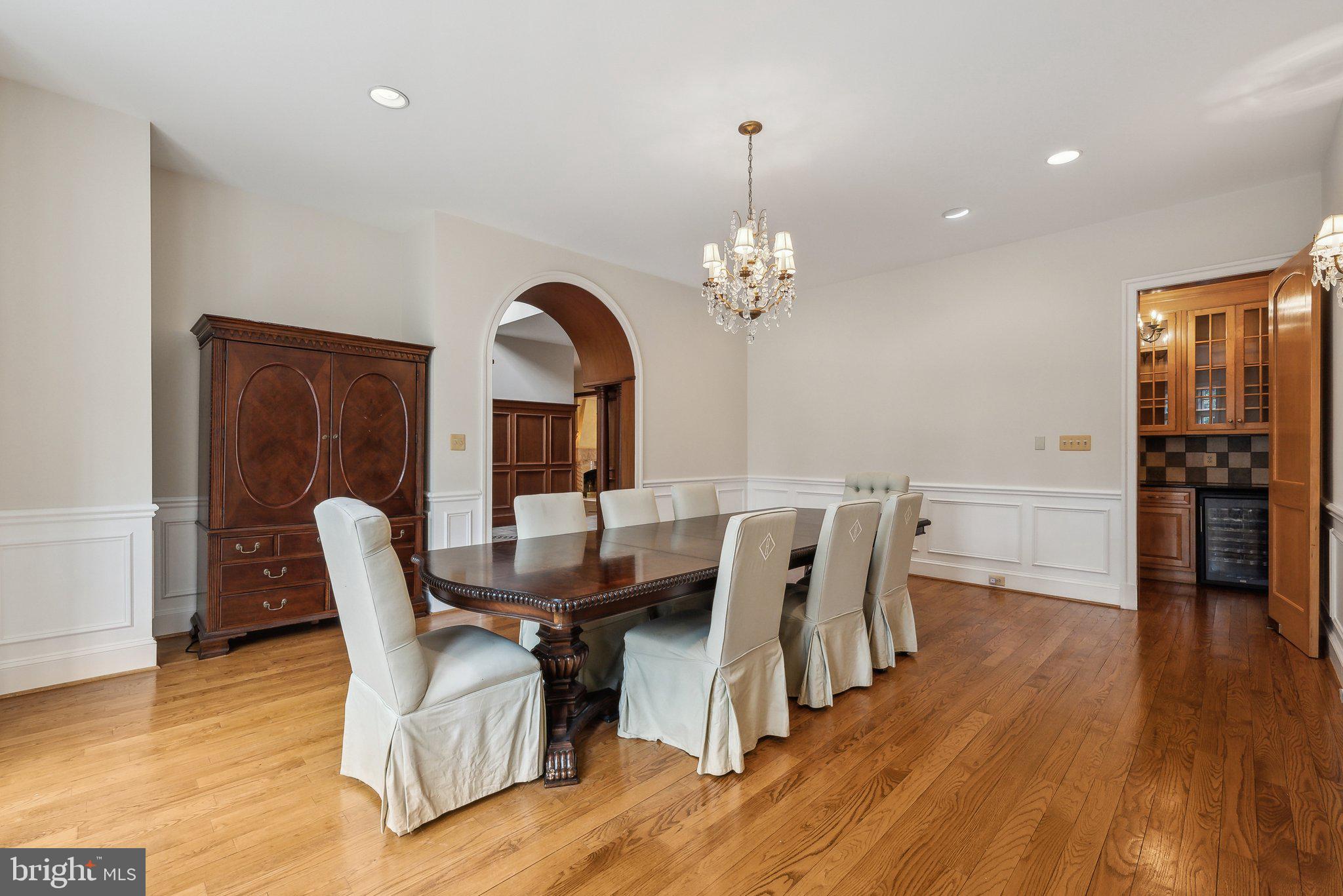 POTOMAC MANOR - Residential