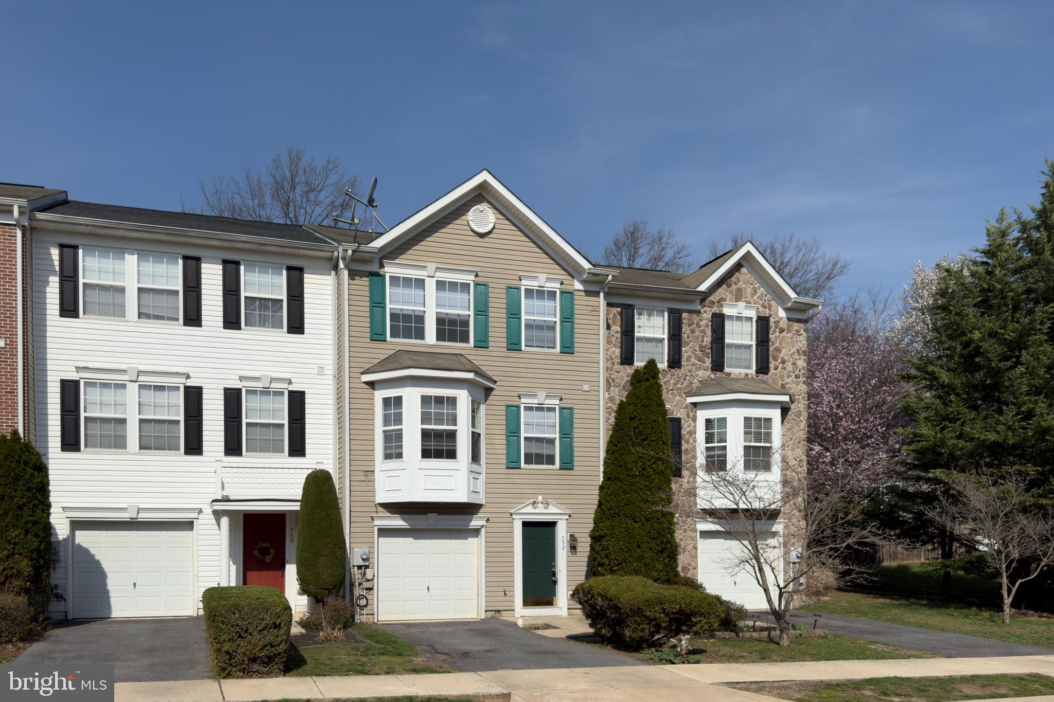 PARK OVERLOOK TOWNHOMES - Residential