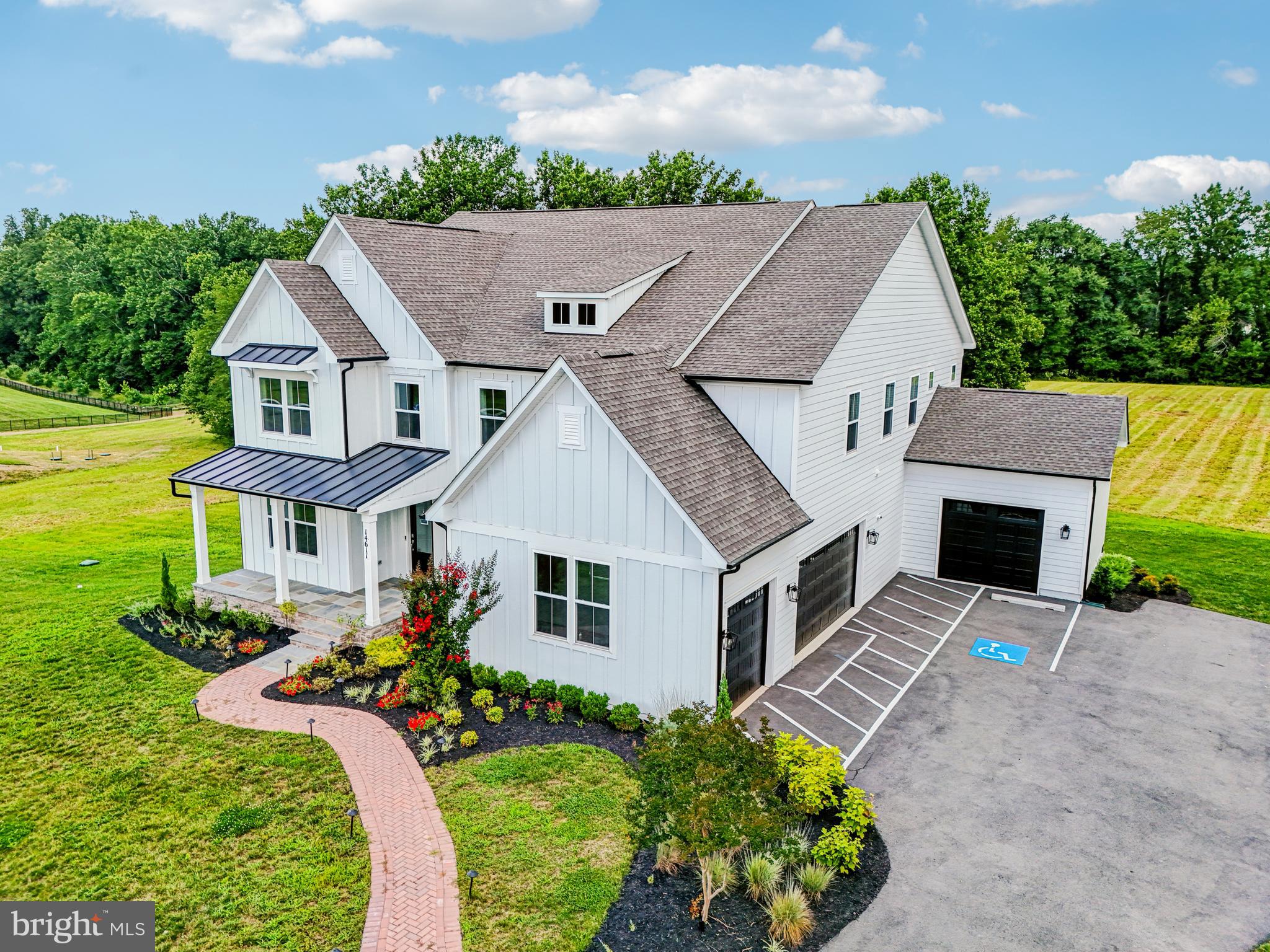 SENECA FARM - Residential