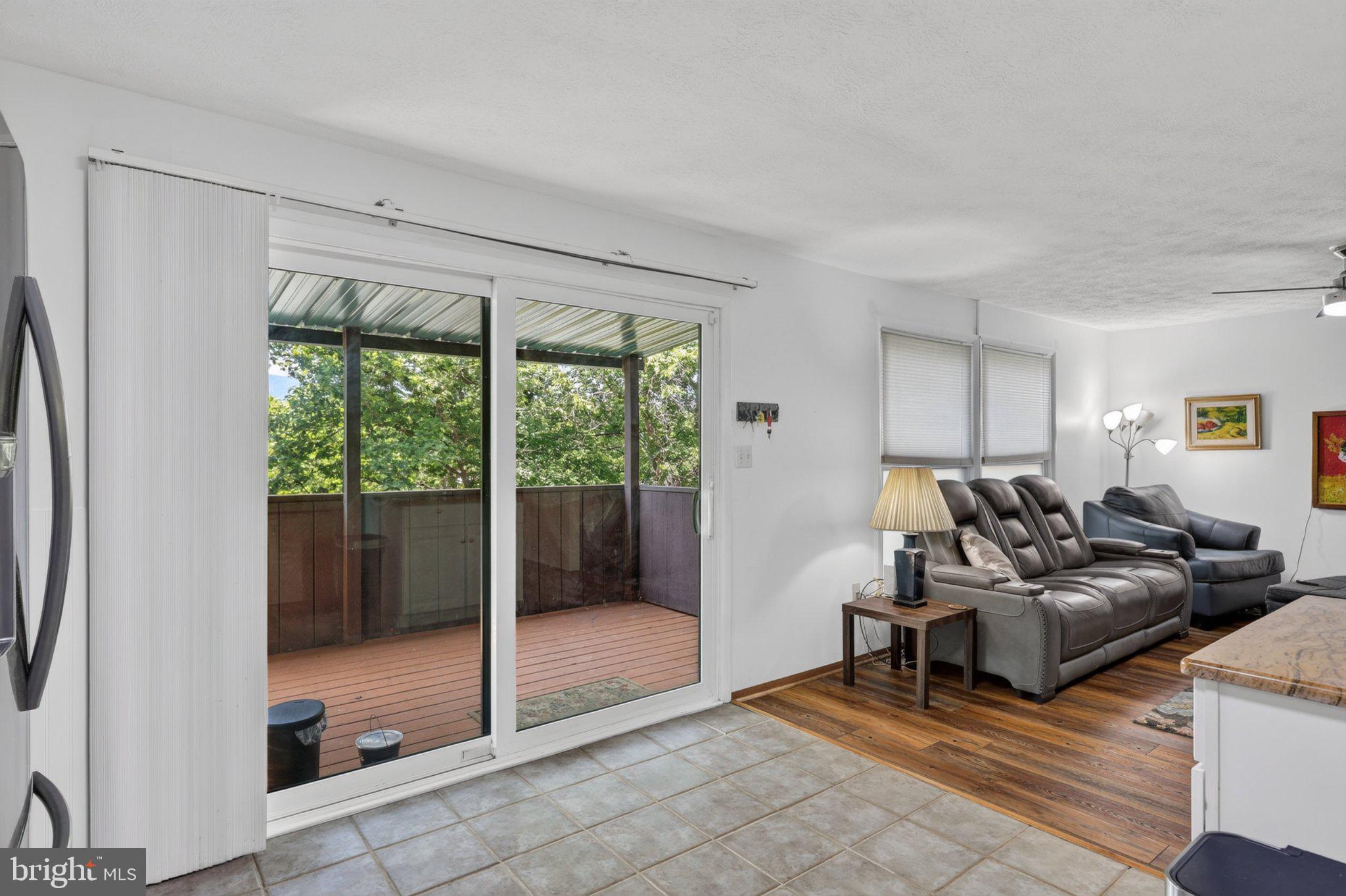THE HILL CONDOS - Residential