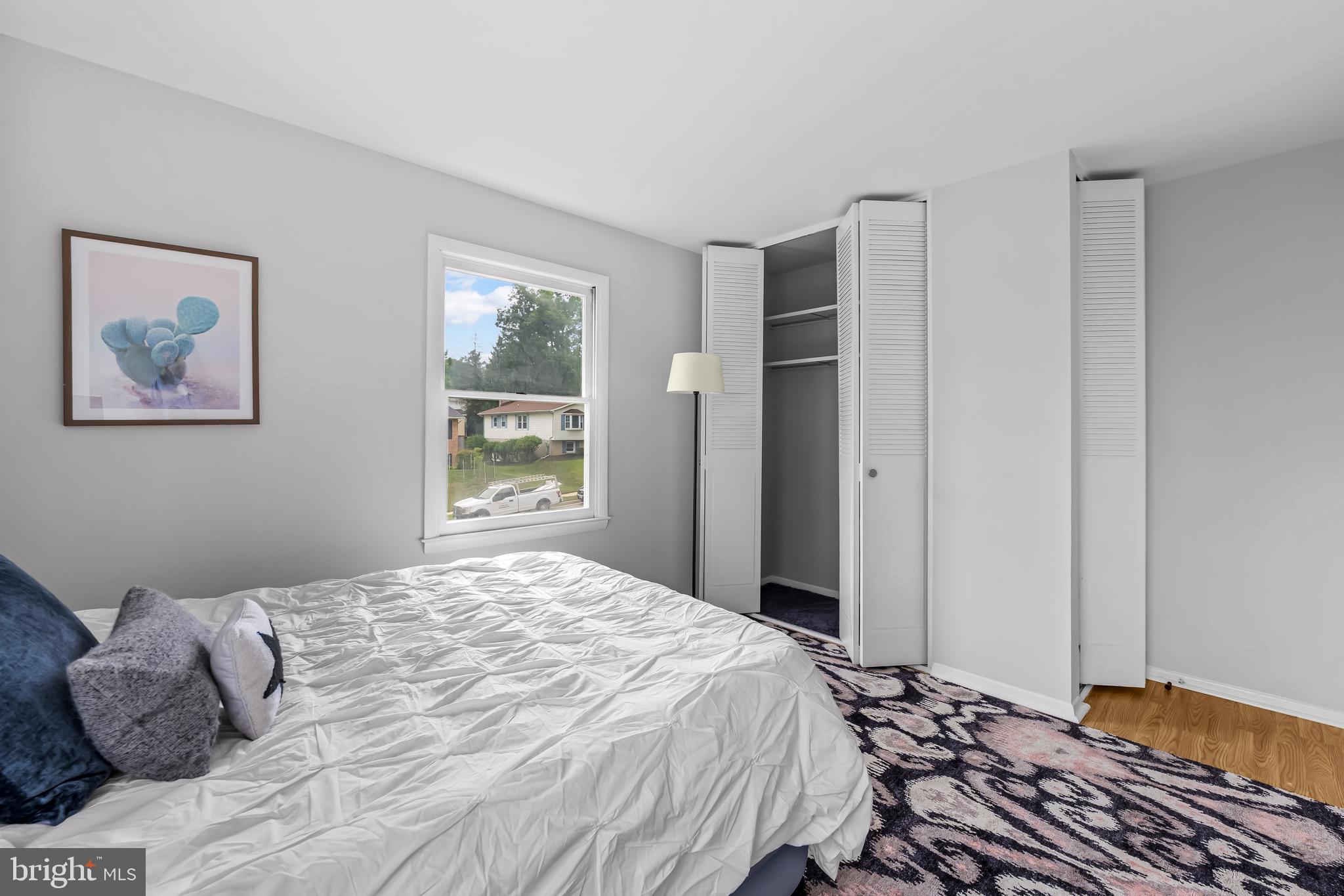 WOODBRIDGE VALLEY - Residential