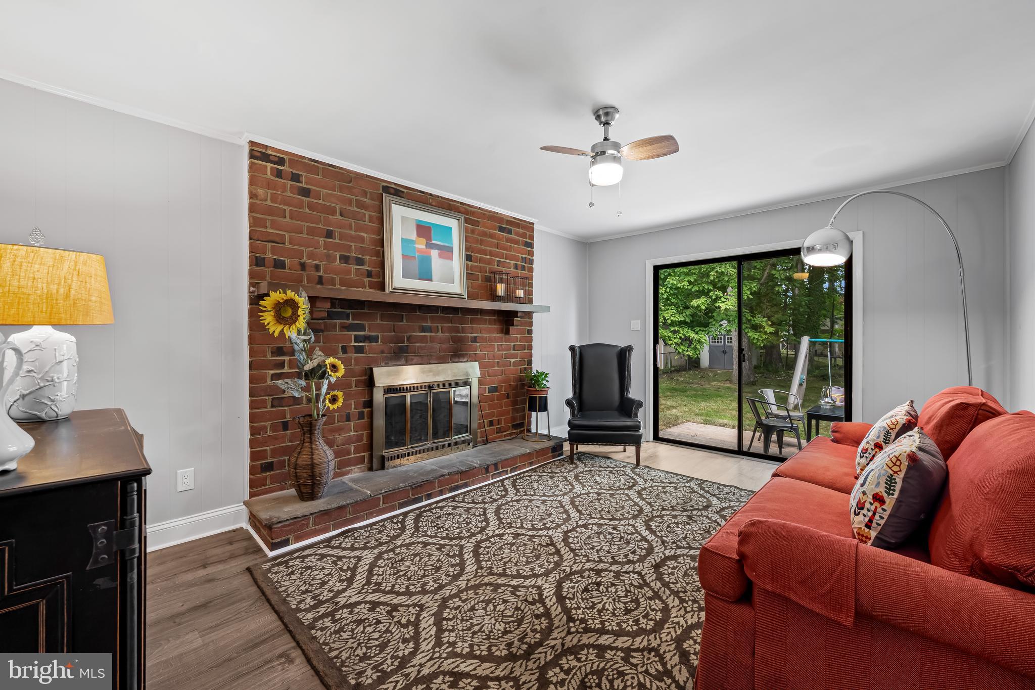 WOODBRIDGE VALLEY - Residential