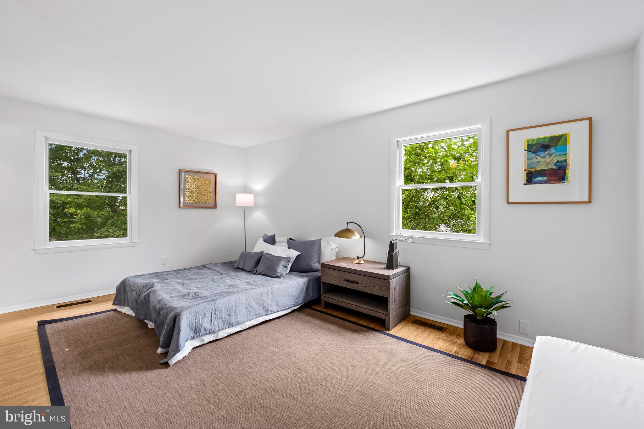 WOODBRIDGE VALLEY - Residential