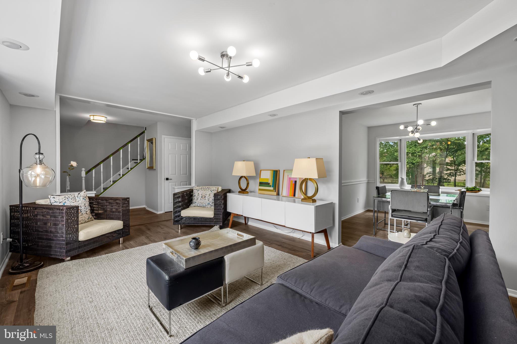 WOODBRIDGE VALLEY - Residential