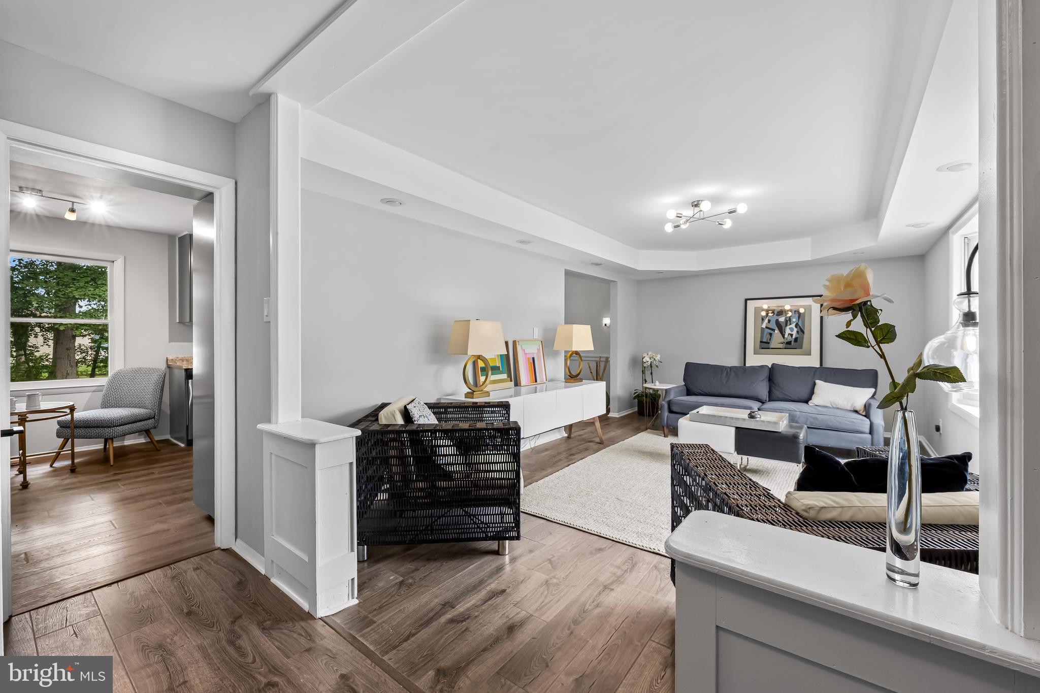 WOODBRIDGE VALLEY - Residential