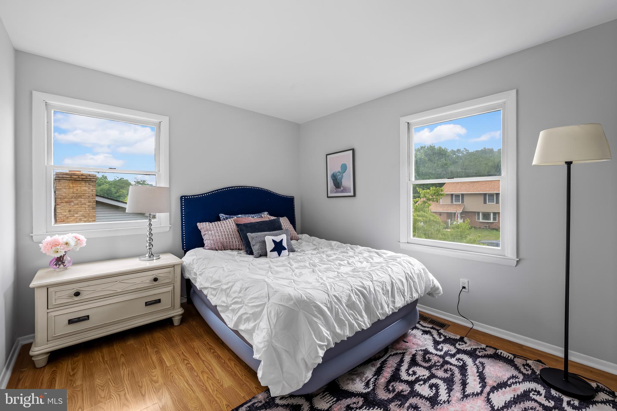 WOODBRIDGE VALLEY - Residential