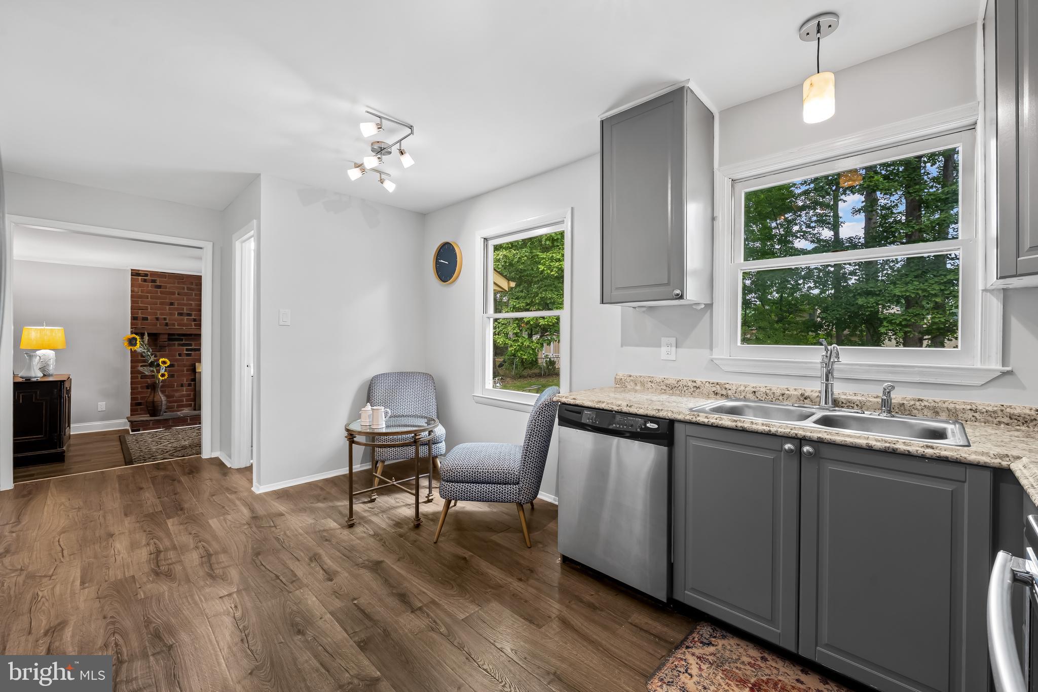 WOODBRIDGE VALLEY - Residential