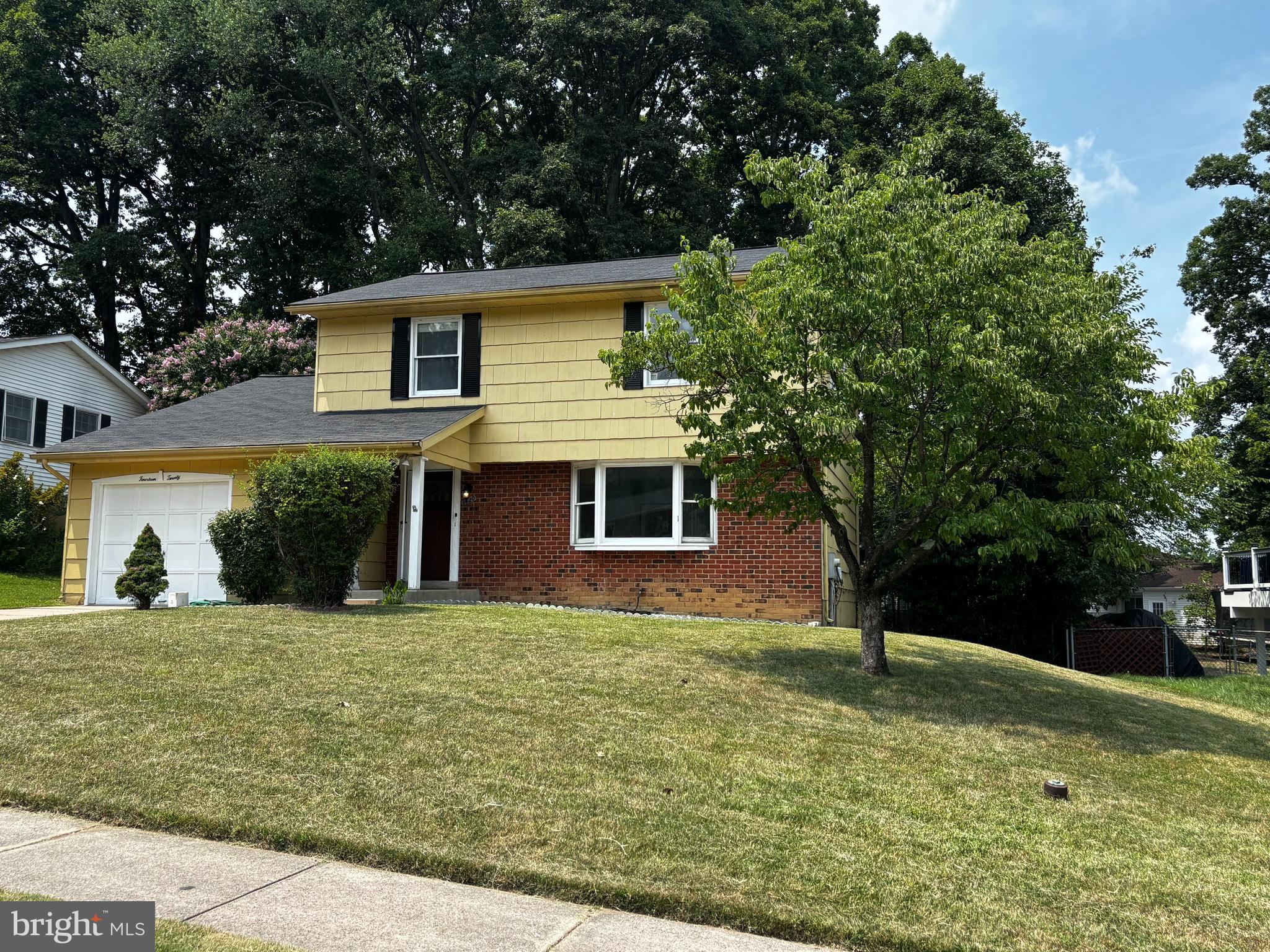 WOODBRIDGE VALLEY - Residential
