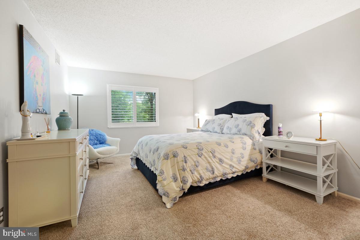 MONTEBELLO - Residential