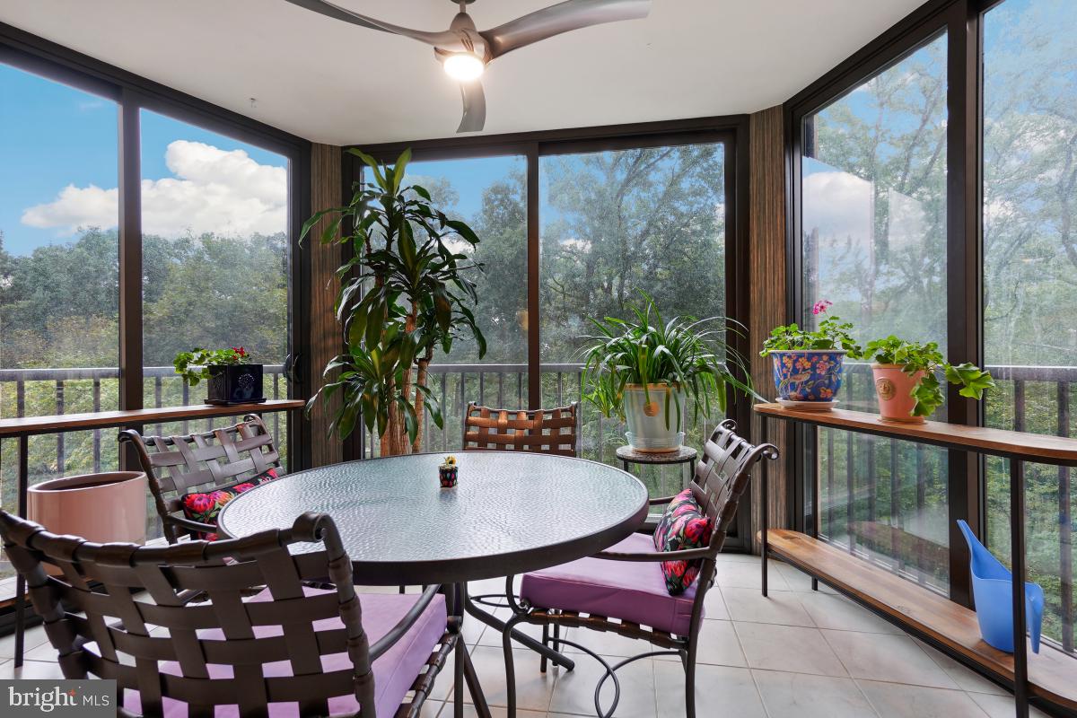 MONTEBELLO - Residential