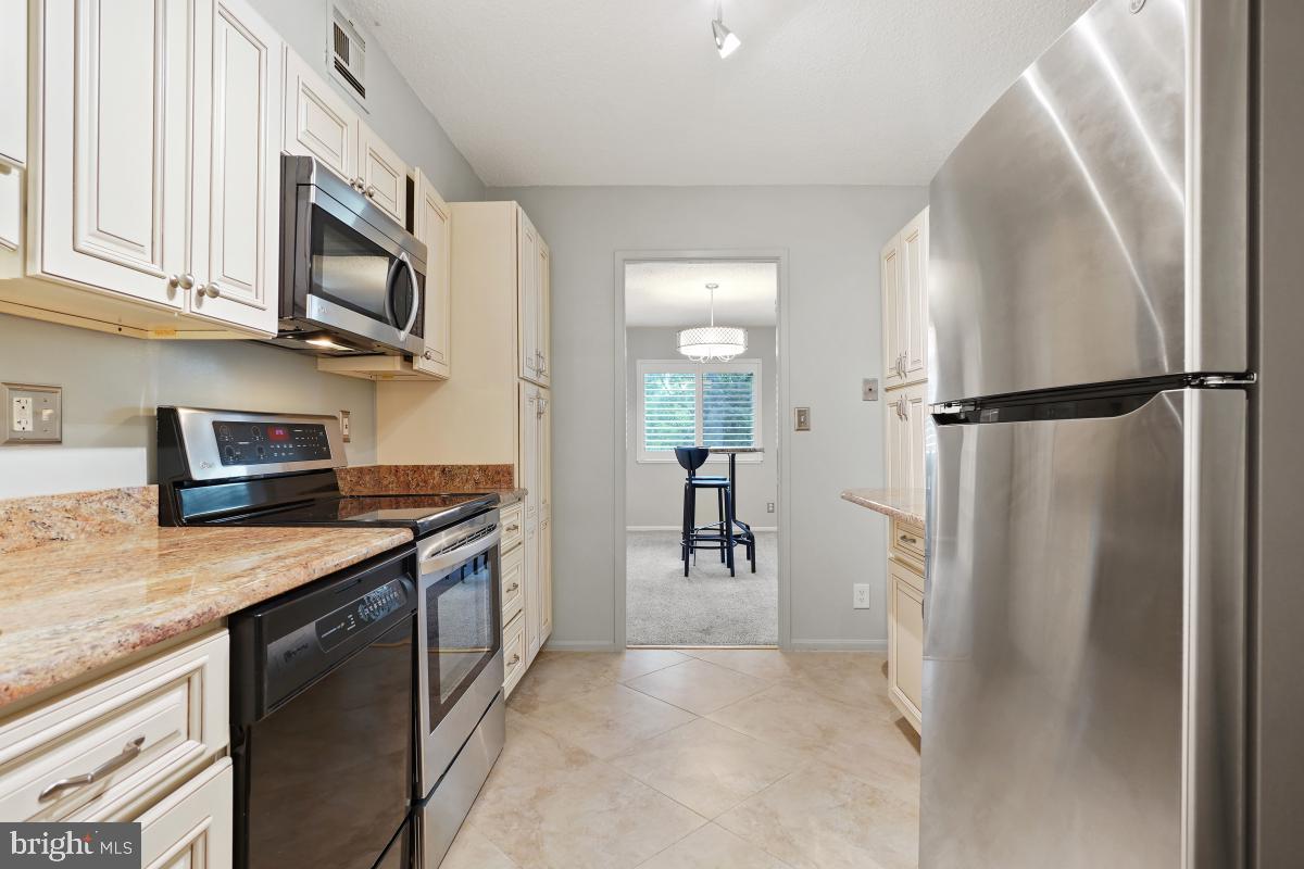 MONTEBELLO - Residential
