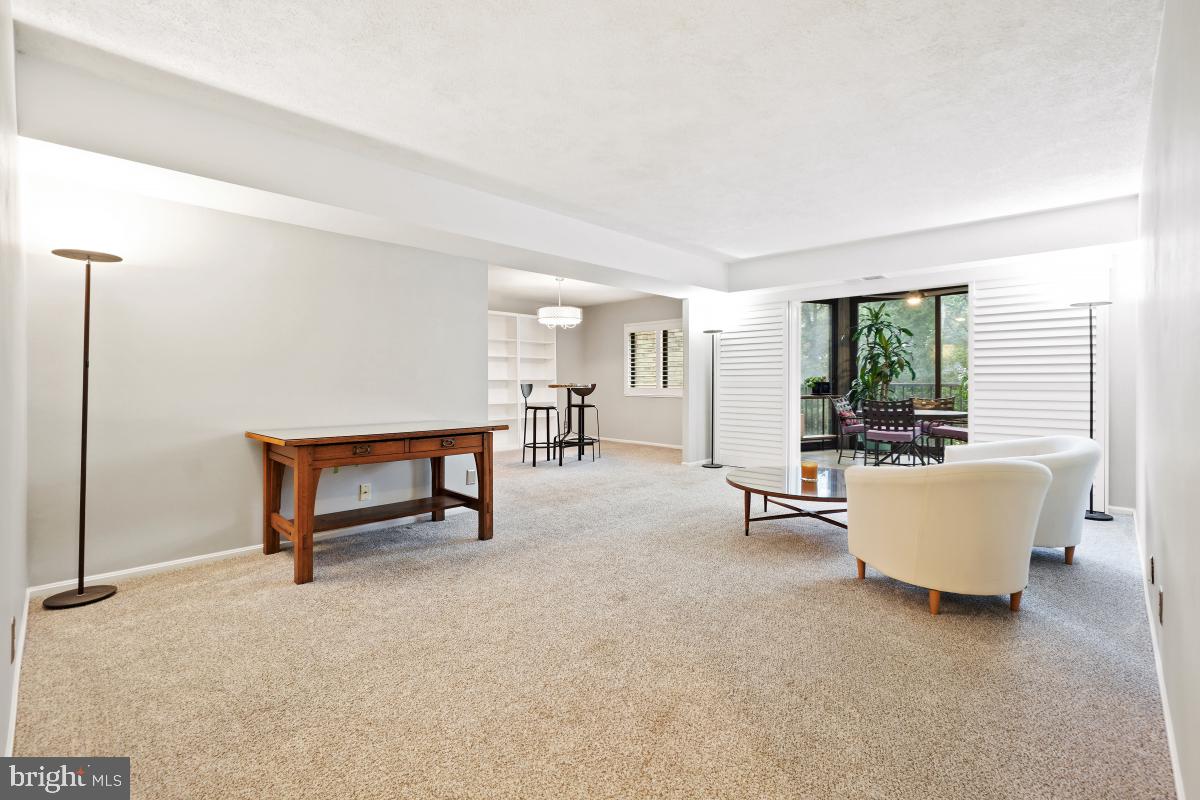 MONTEBELLO - Residential