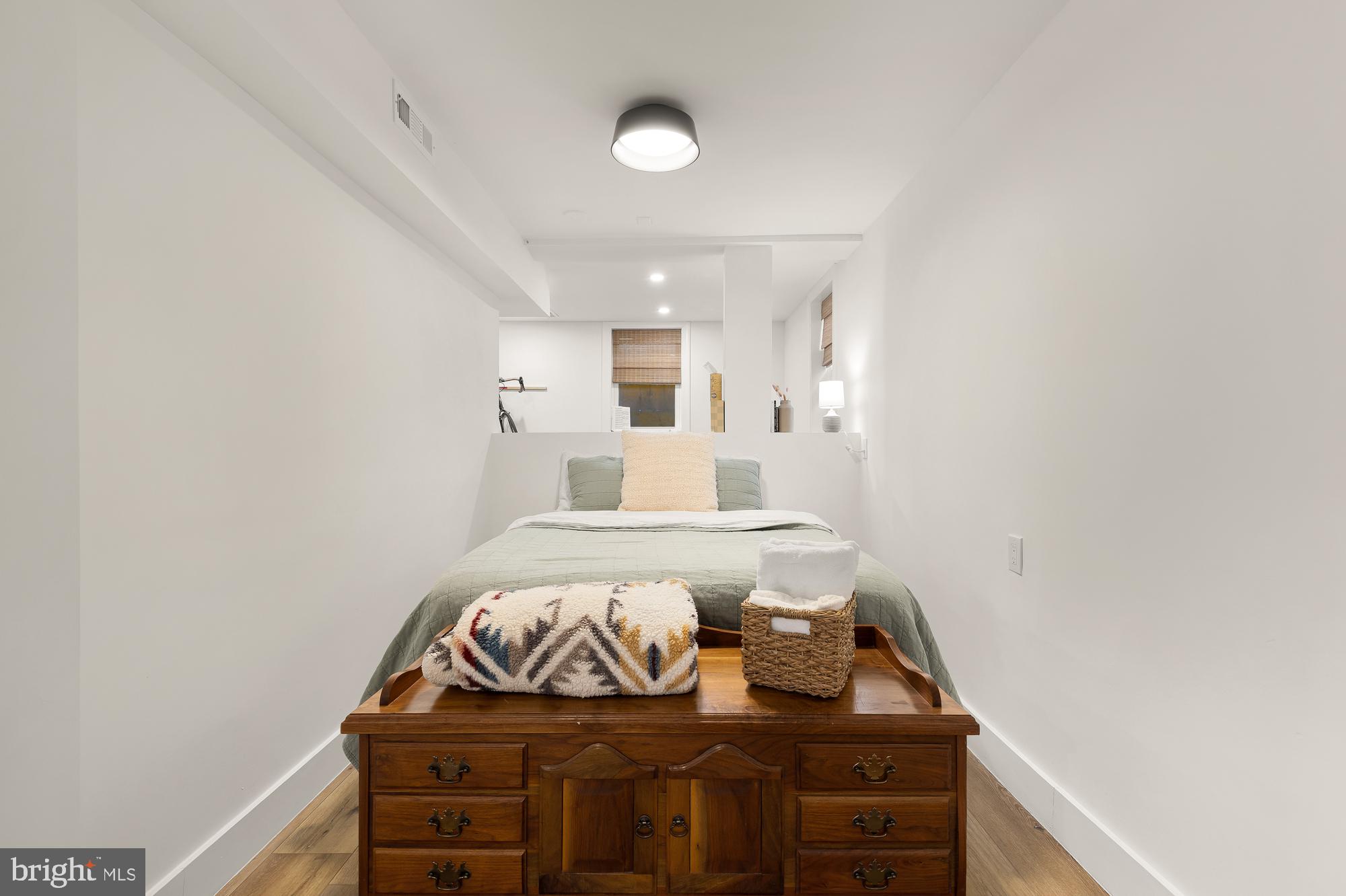 MOUNT RAINIER - Residential