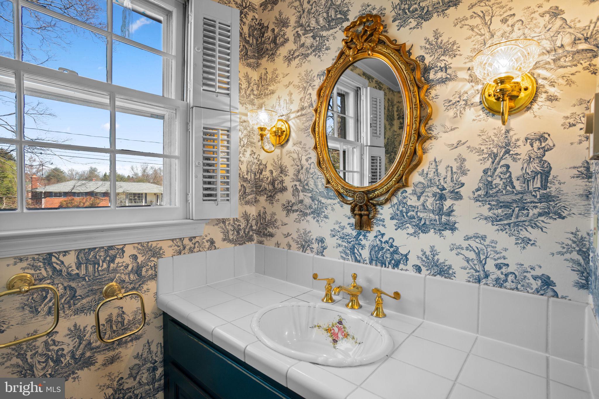 SUNNYBROOK FARMS - Residential