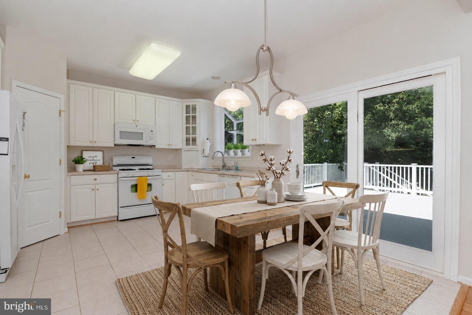 MONMOUTH MEADOWS - Residential