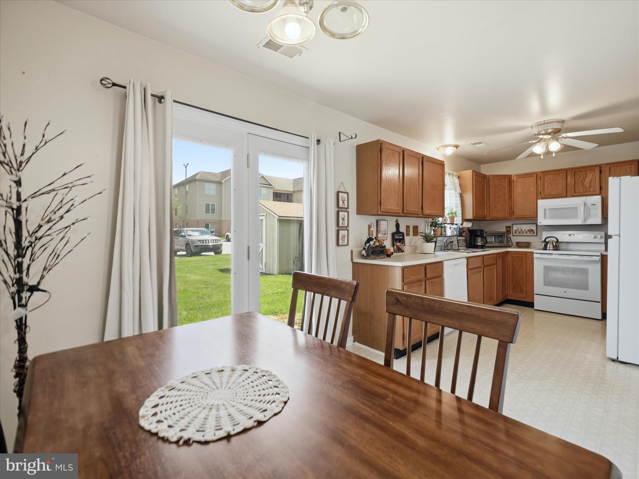 NICHOLSON SQUARE - Residential