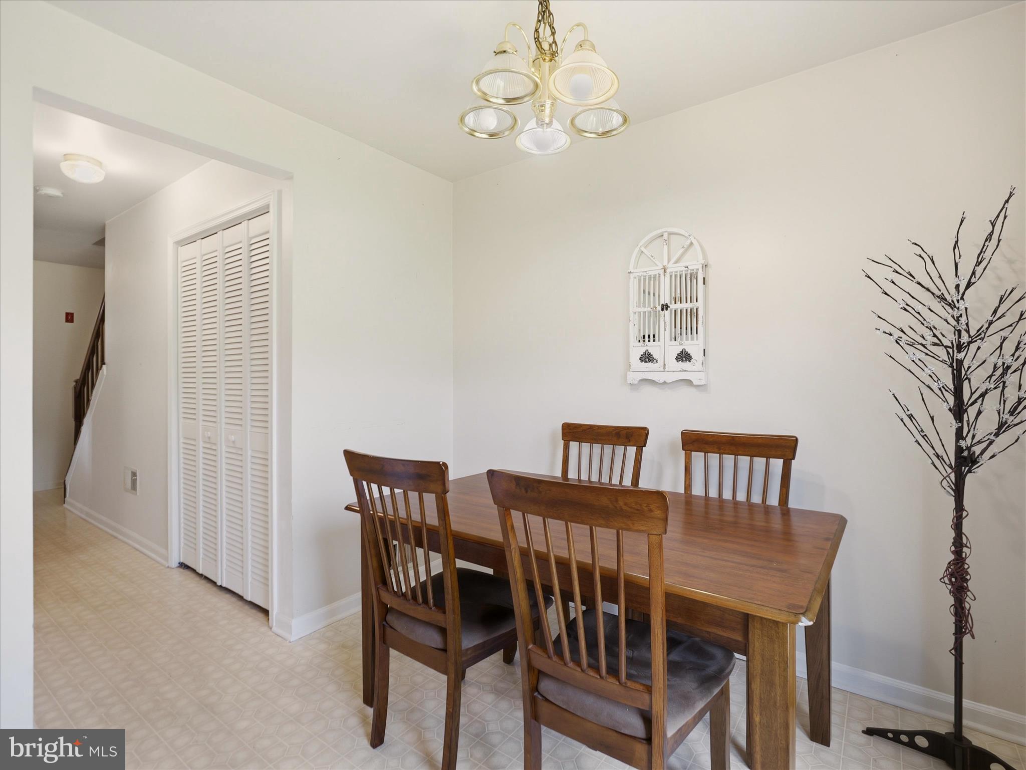 NICHOLSON SQUARE - Residential