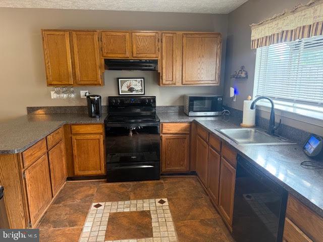 WESTLAKE VILLAGE - Residential