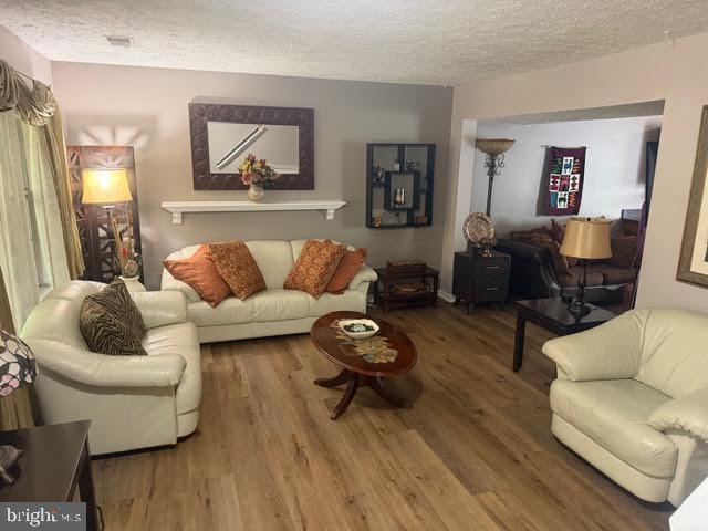 WESTLAKE VILLAGE - Residential