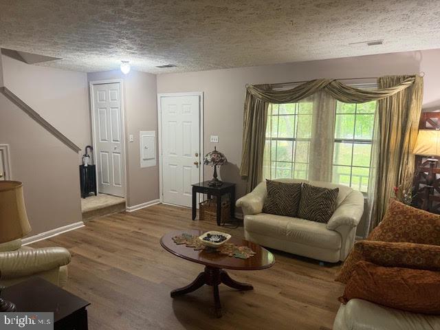 WESTLAKE VILLAGE - Residential