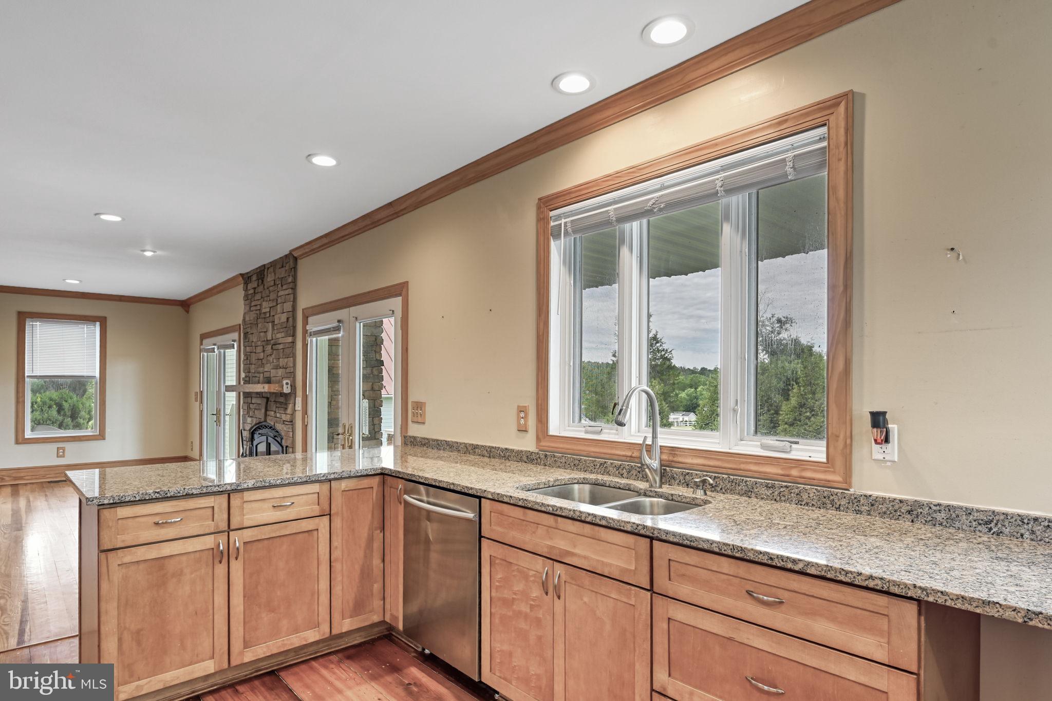 LONG VIEW SHORES - Residential
