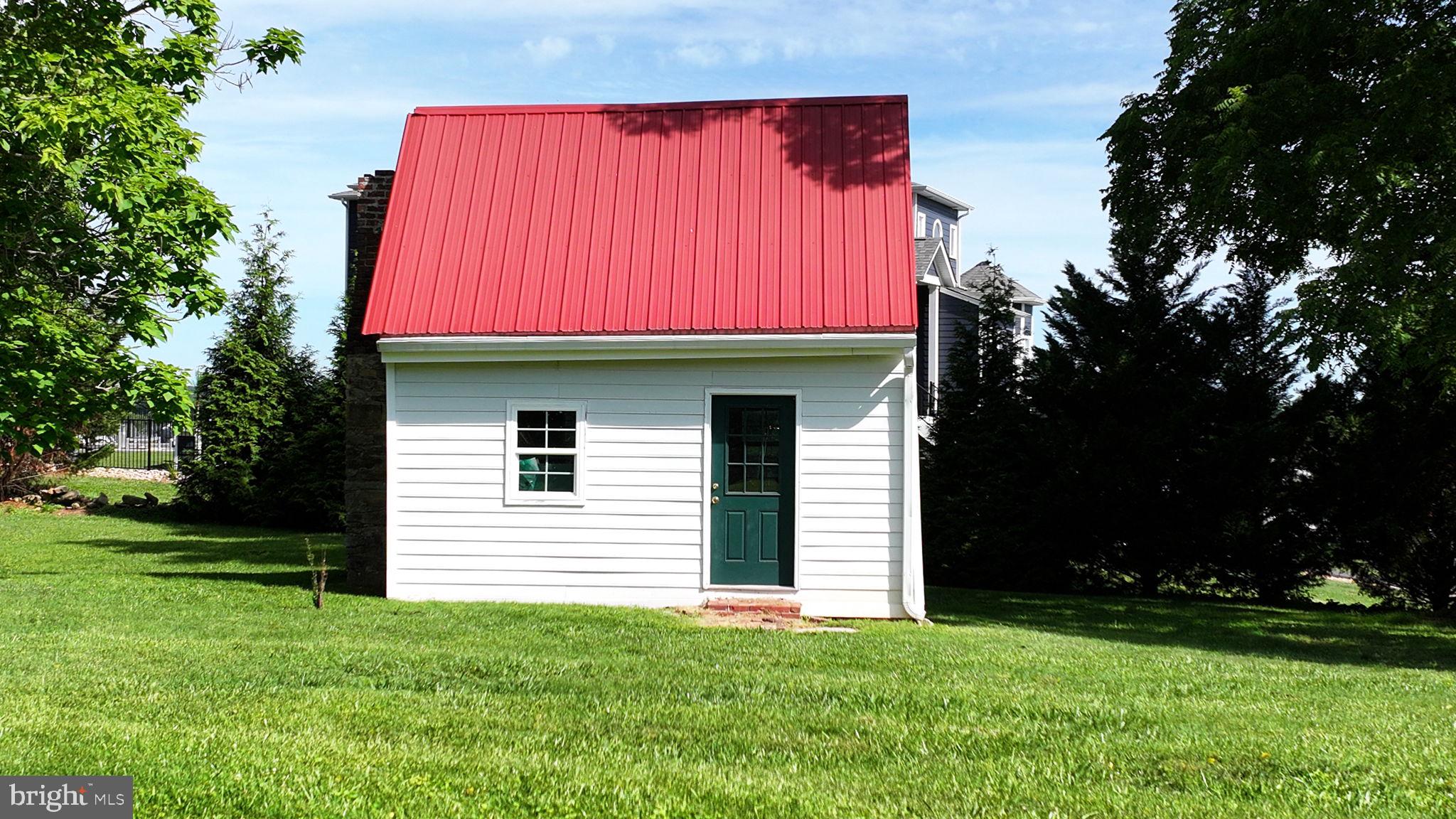 LONG VIEW SHORES - Residential