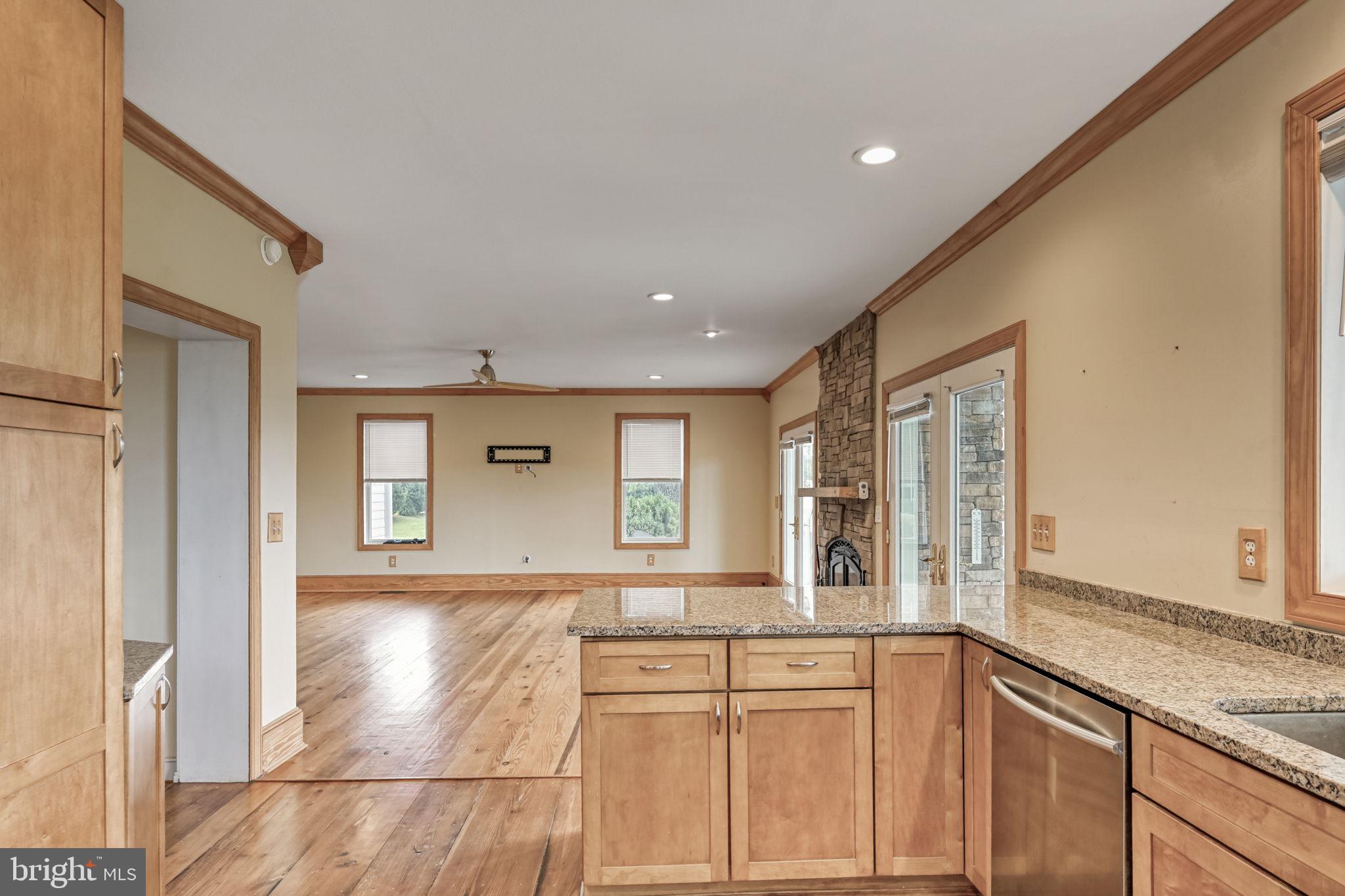 LONG VIEW SHORES - Residential
