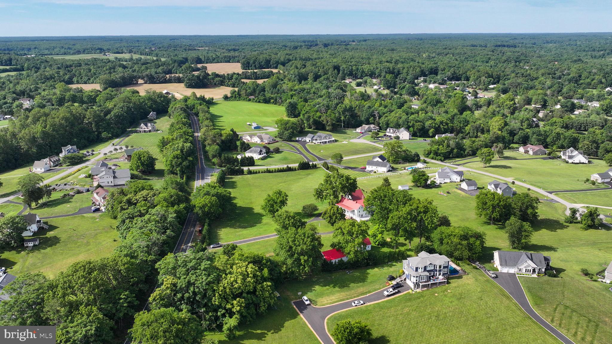LONG VIEW SHORES - Residential