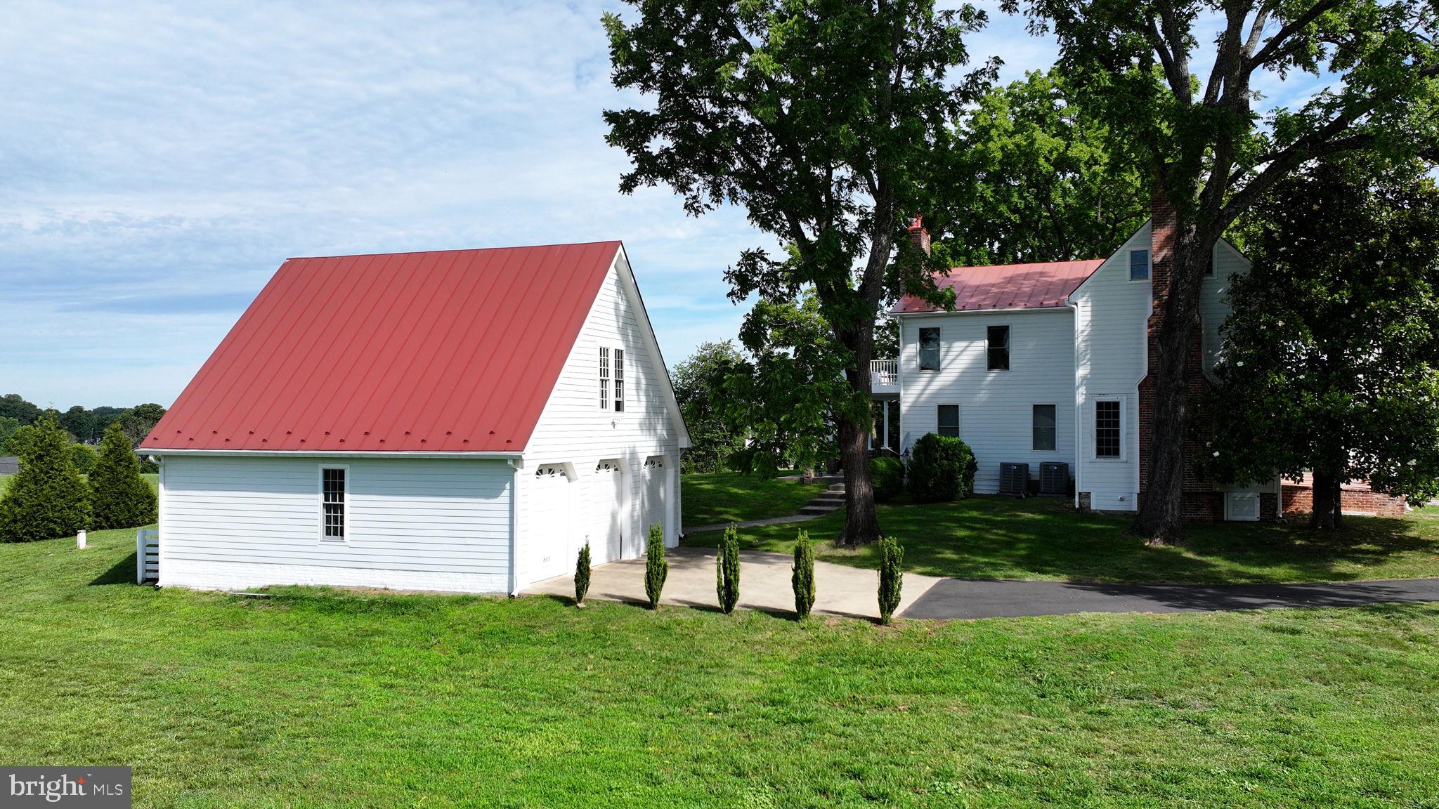 LONG VIEW SHORES - Residential