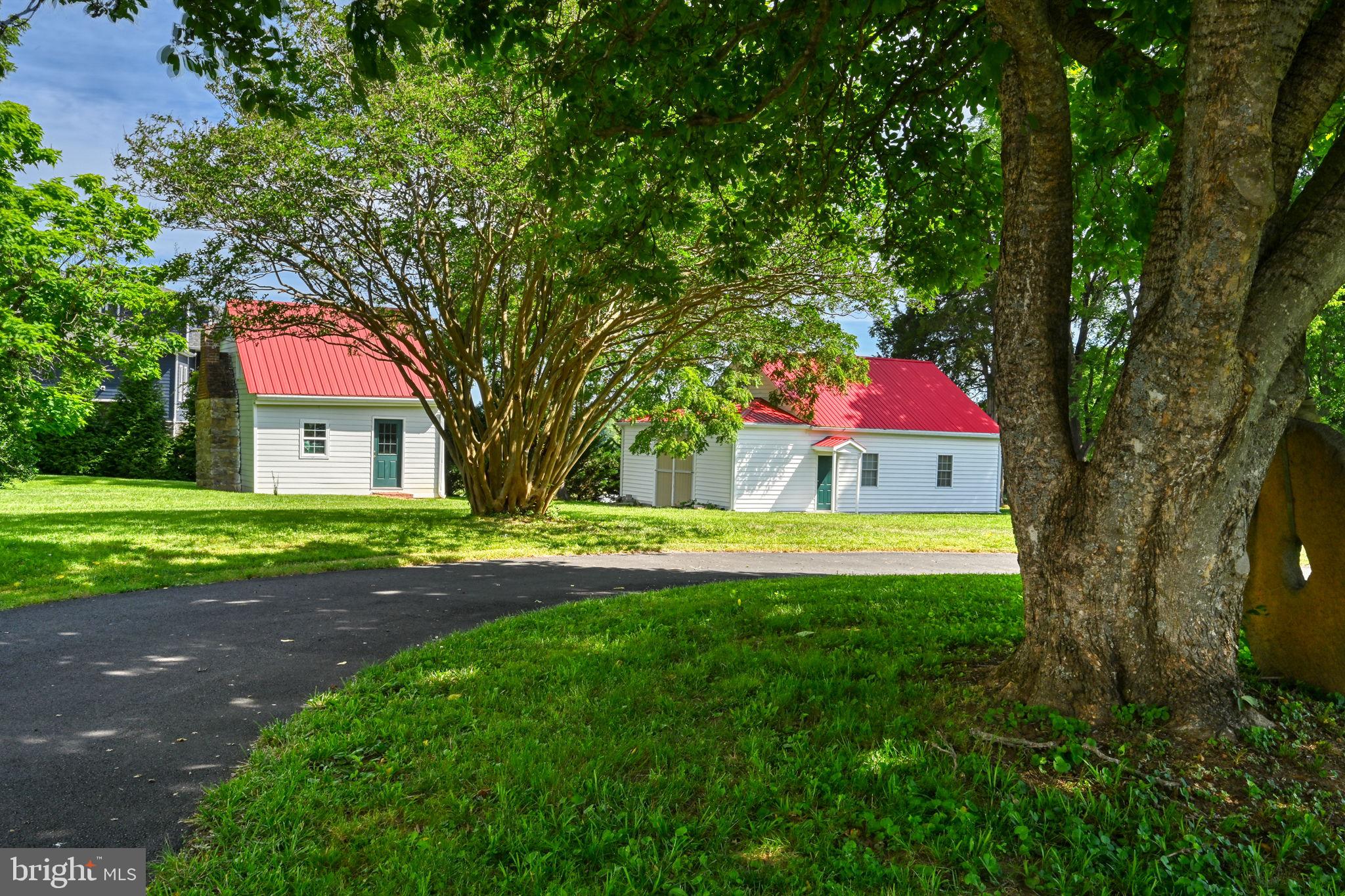 LONG VIEW SHORES - Residential