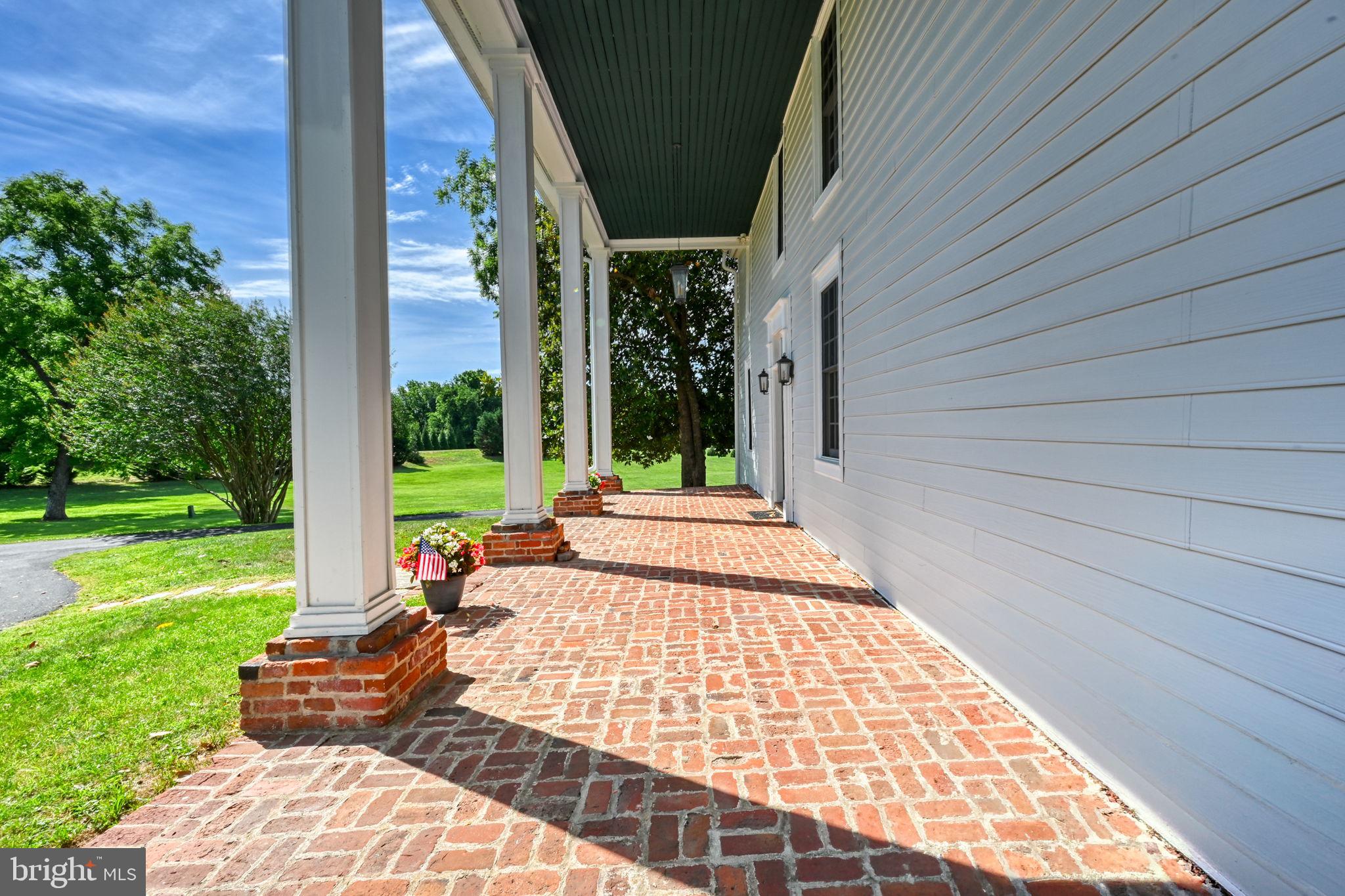LONG VIEW SHORES - Residential