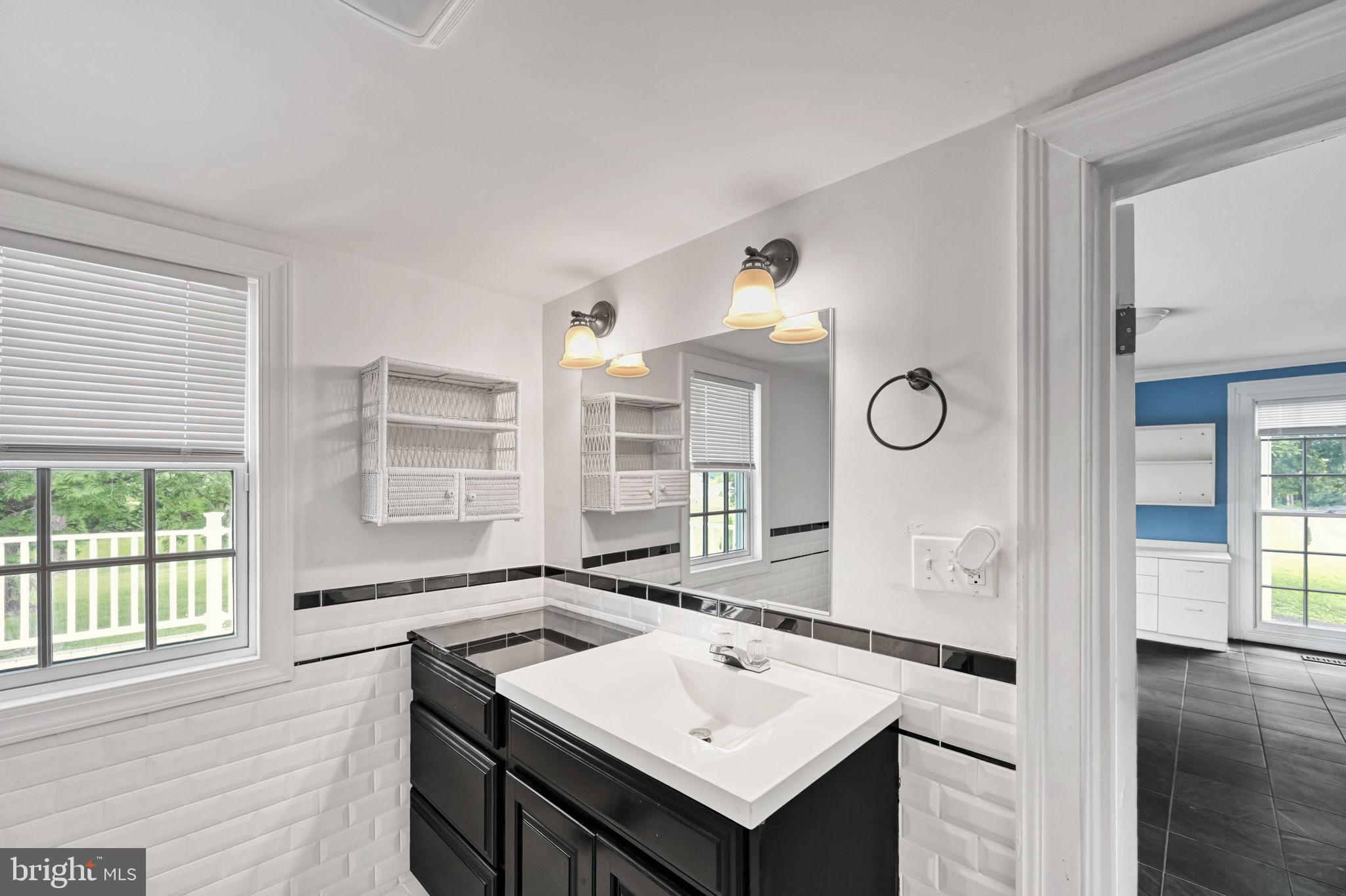 LONG VIEW SHORES - Residential