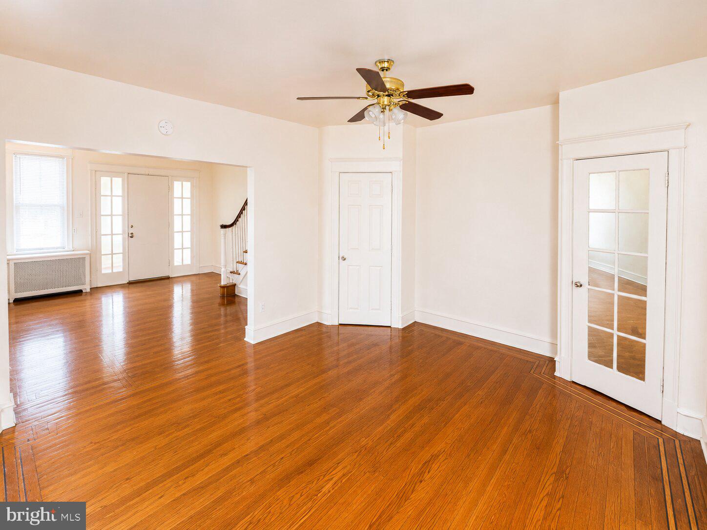 WEST OAK LANE - Residential