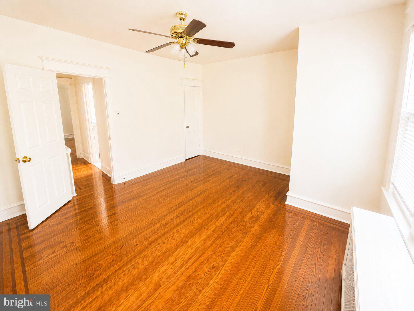 WEST OAK LANE - Residential