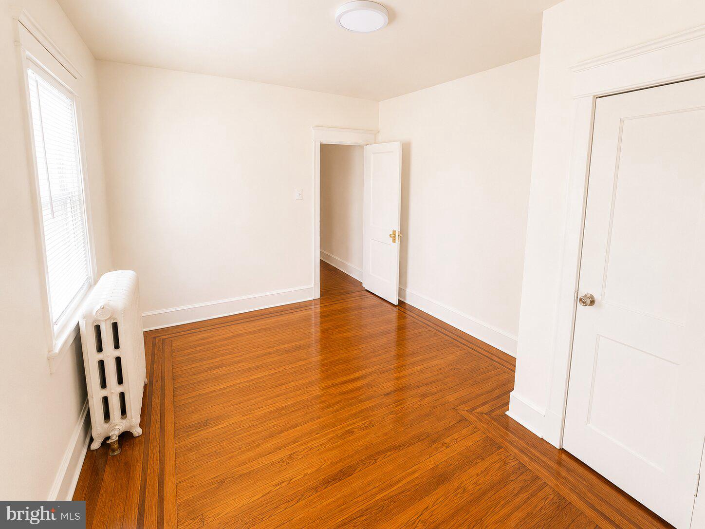 WEST OAK LANE - Residential