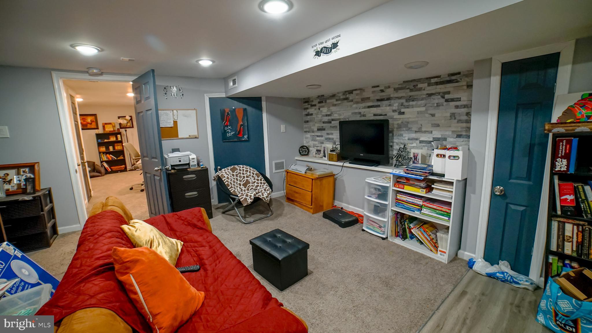 OLNEY - Residential