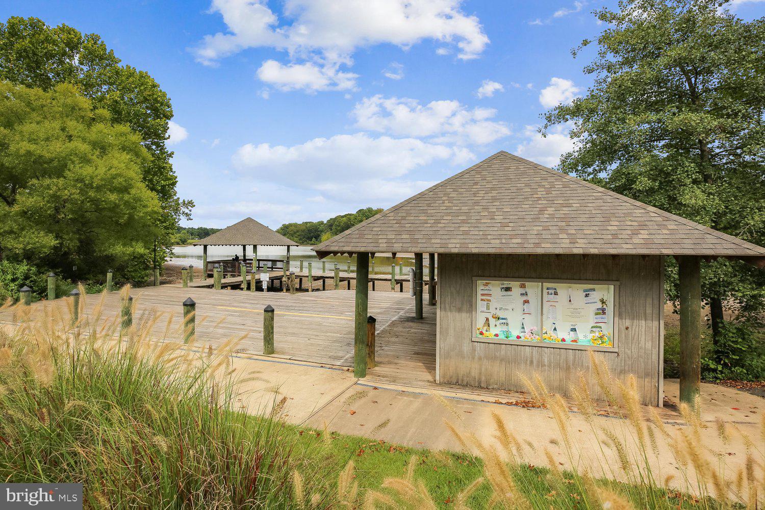 NORMANDIE ON THE LAKE - Residential