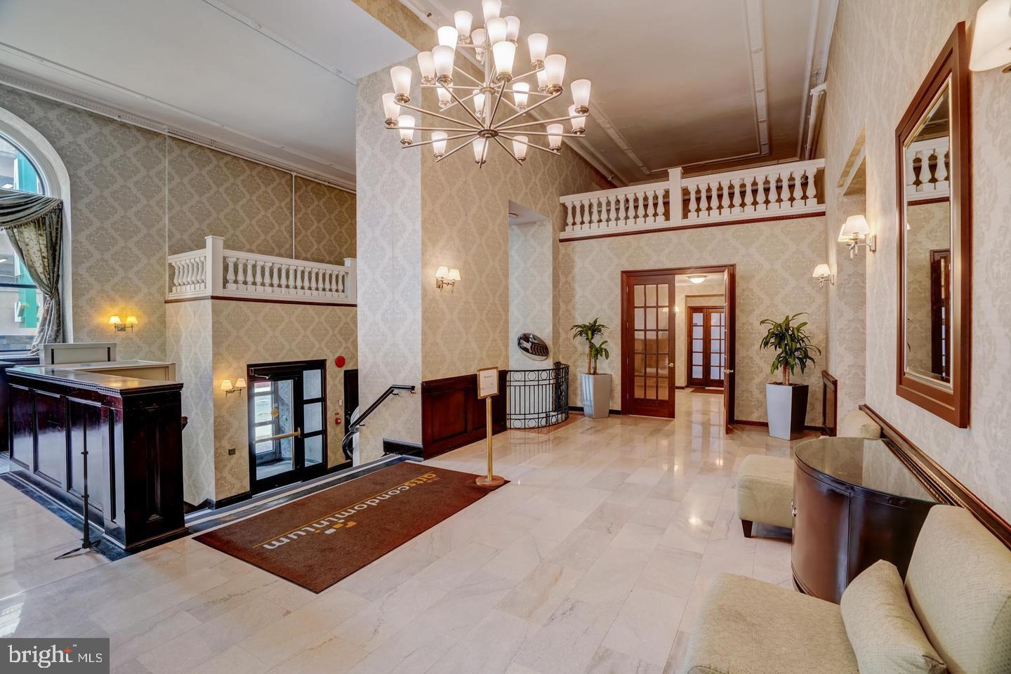 AVENUE OF THE ARTS - Residential