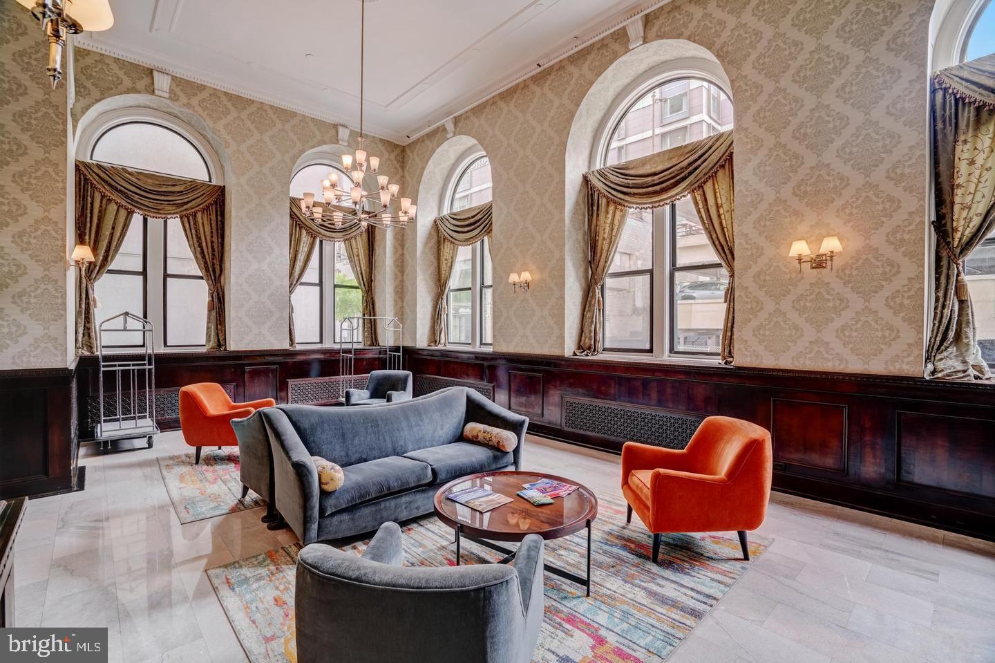 AVENUE OF THE ARTS - Residential