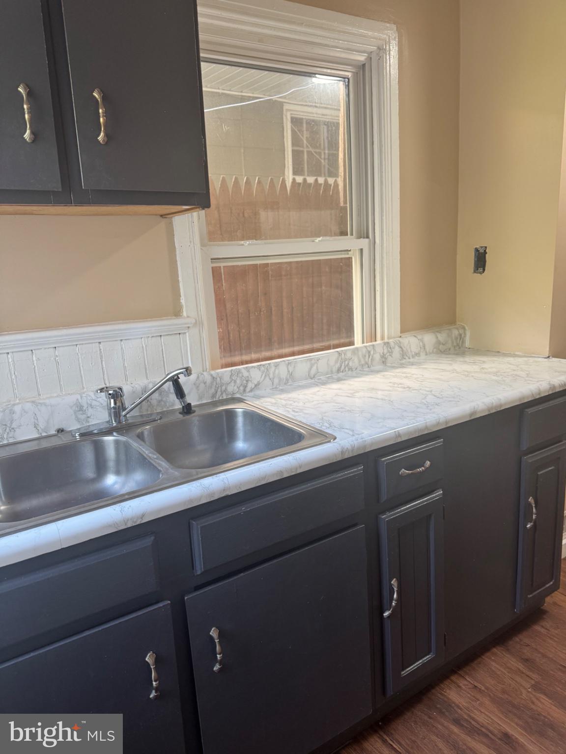 EAST MARKET STREET - Residential