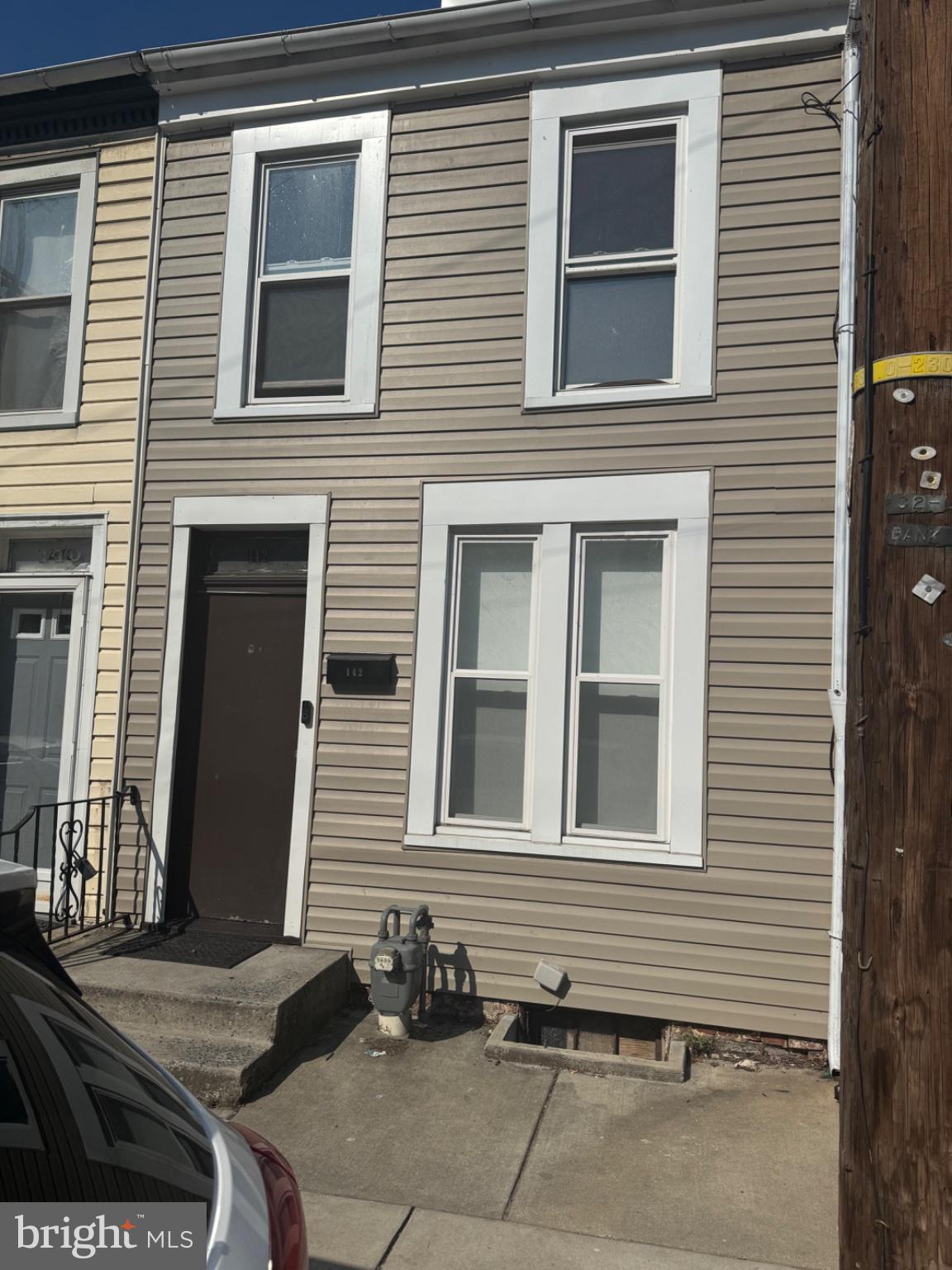 Discover a prime investment opportunity in this charming 2-bedroom, 1-bathroom townhouse built in 1900. With a total finished area of 1,026 sq. ft. , this property offers a solid foundation for rental income or future appreciation. The traditional architectural style and great condition of the property significantly enhances the value of this property, while the detached garage, is not reasonable for parking it offers additional storage, however on-street parking ensures convenience for tenants. Situated on a 0.05-acre lot, this property also offers a newer roof, newer windows, newer furnace and is ready for this next owner, also making it an attractive option for investors seeking low overhead. Located in a desirable area with potential for growth, this property is poised for strong rental demand.  Don't miss out on this opportunity to add a valuable asset to your portfolio!