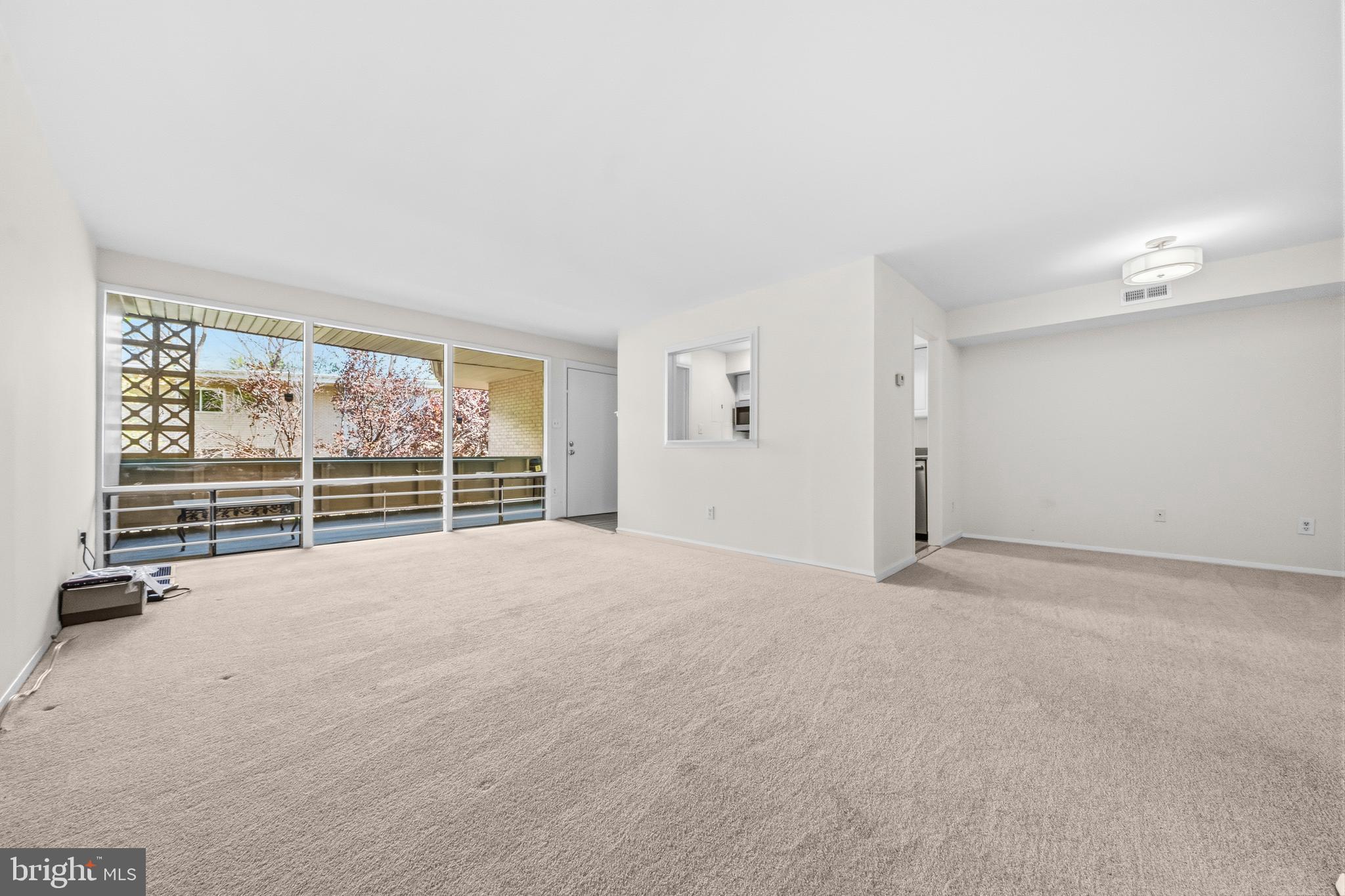 FALLS PLAZA - Residential