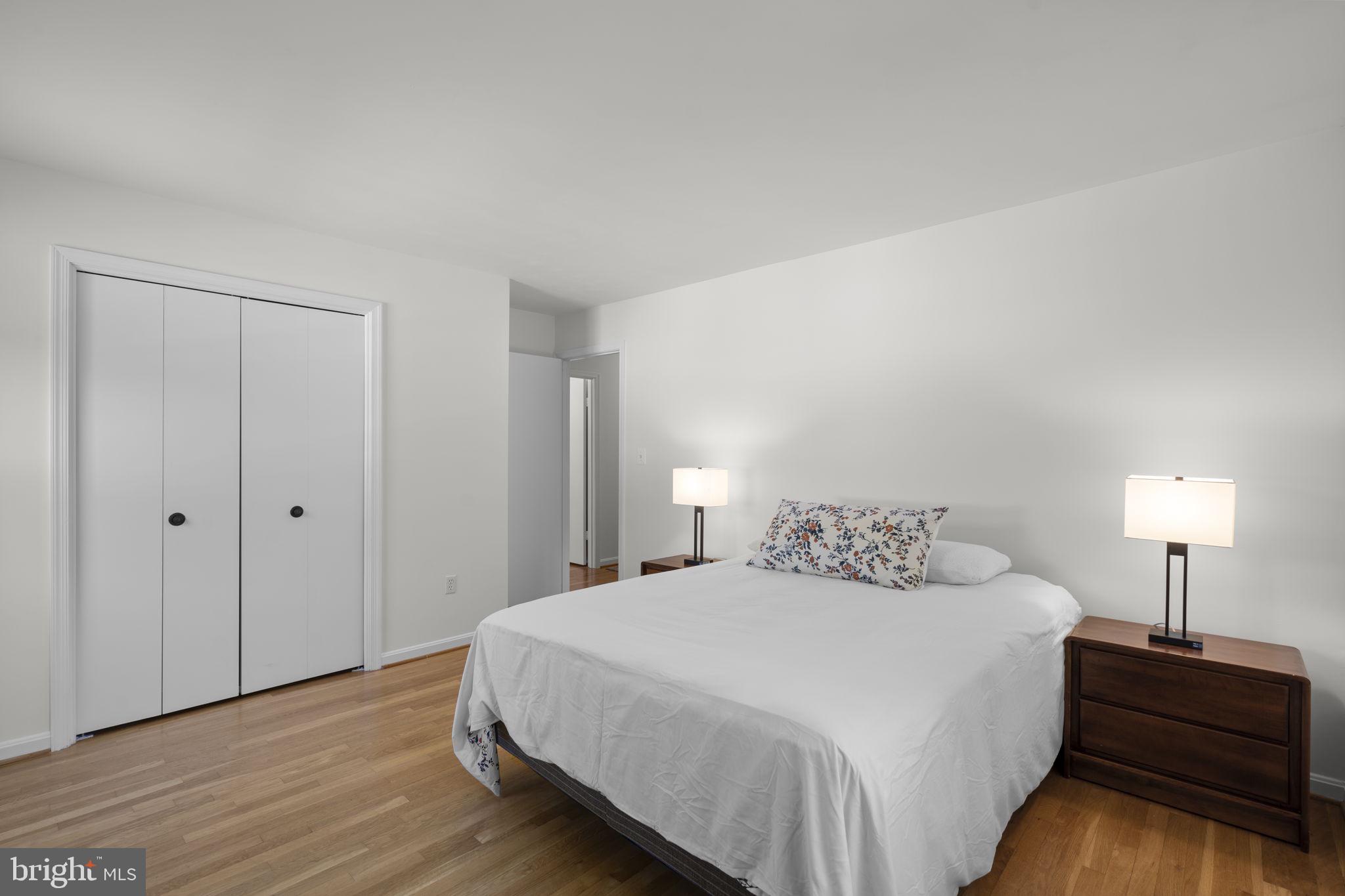 ROSEMONT - Residential