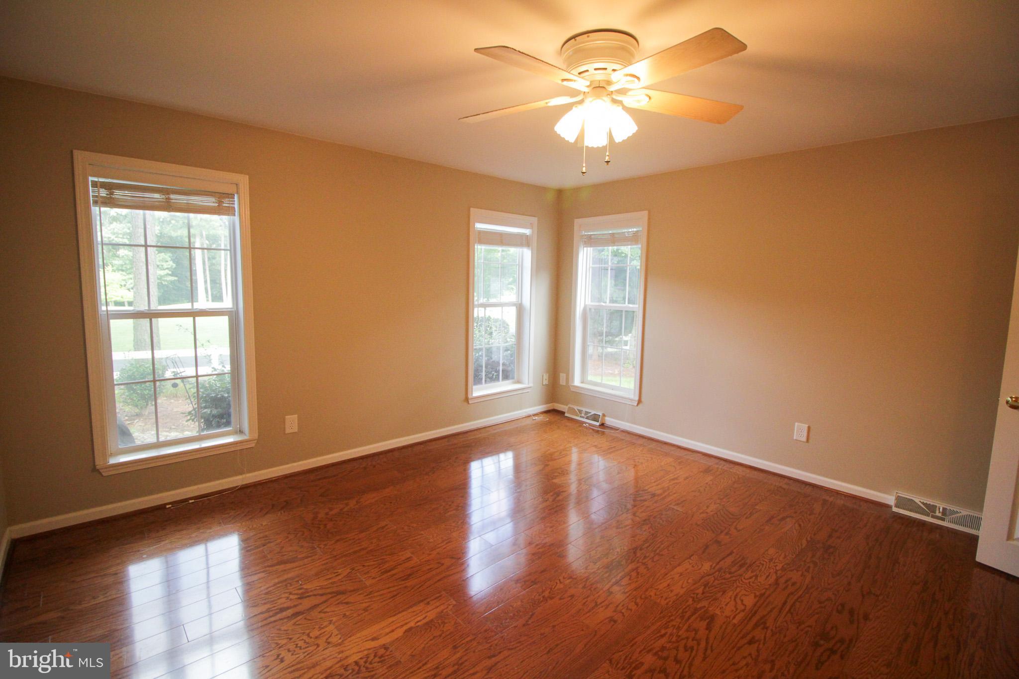 BAYWOOD - Residential