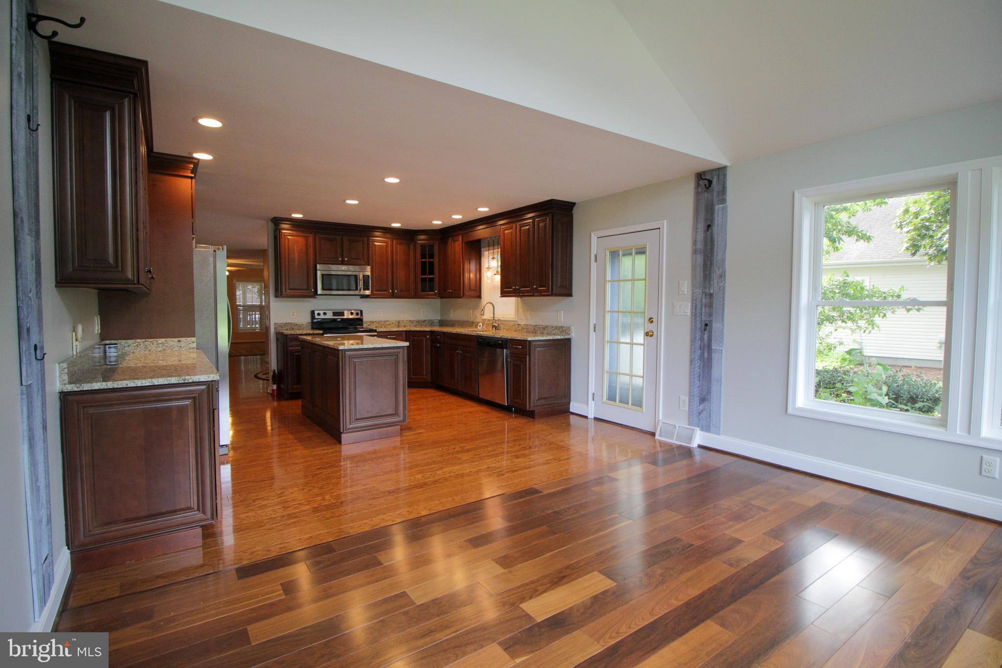BAYWOOD - Residential