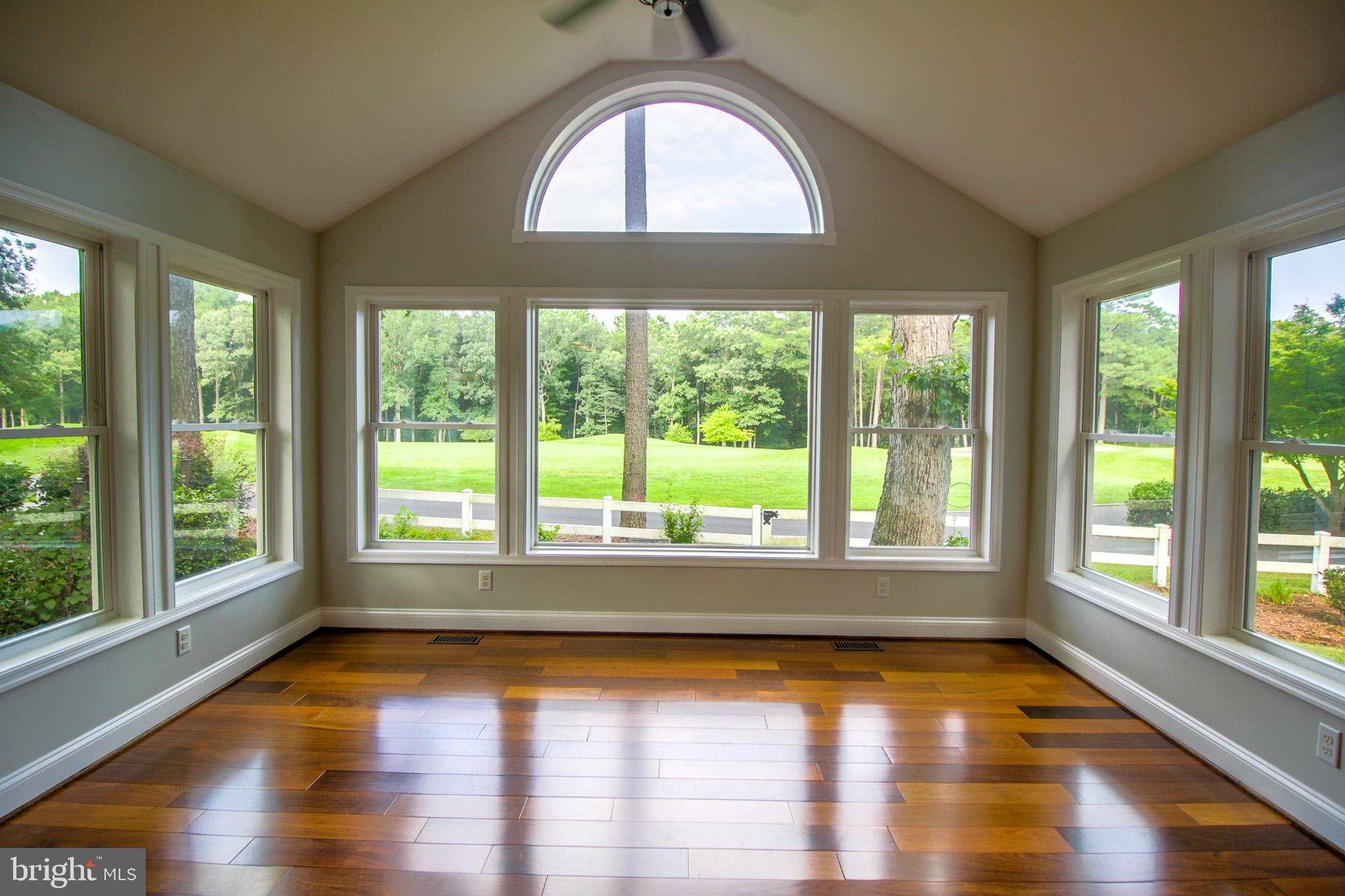 BAYWOOD - Residential
