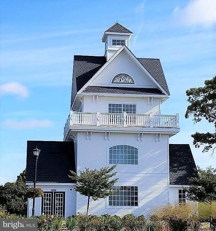 BAYWOOD - Residential