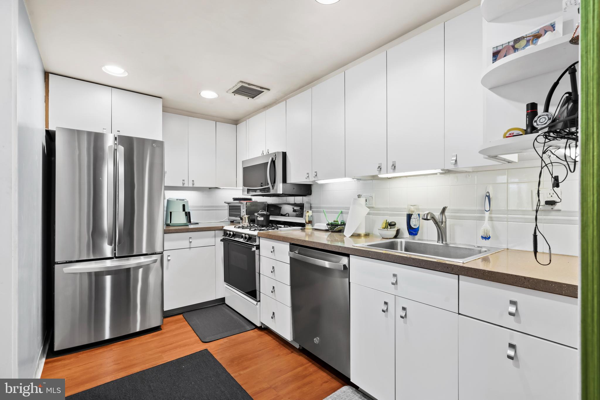 BEAVER HILL - Residential