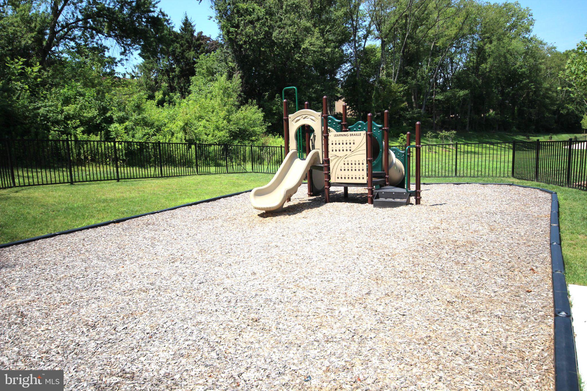 MONTGOMERY VILLAGE - Residential
