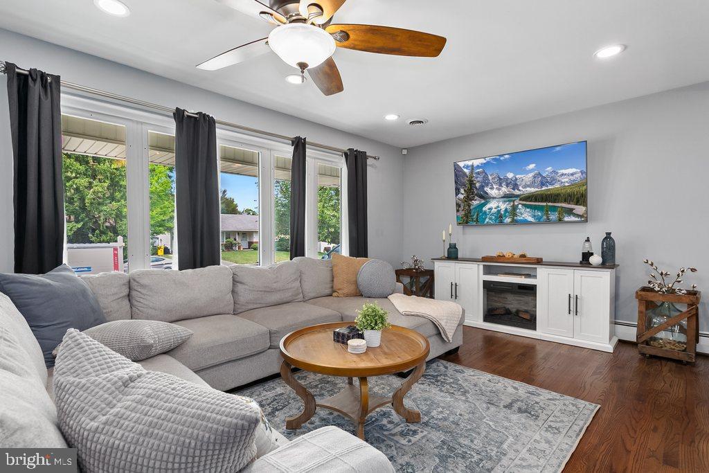 GLEN BURNIE PARK - Residential